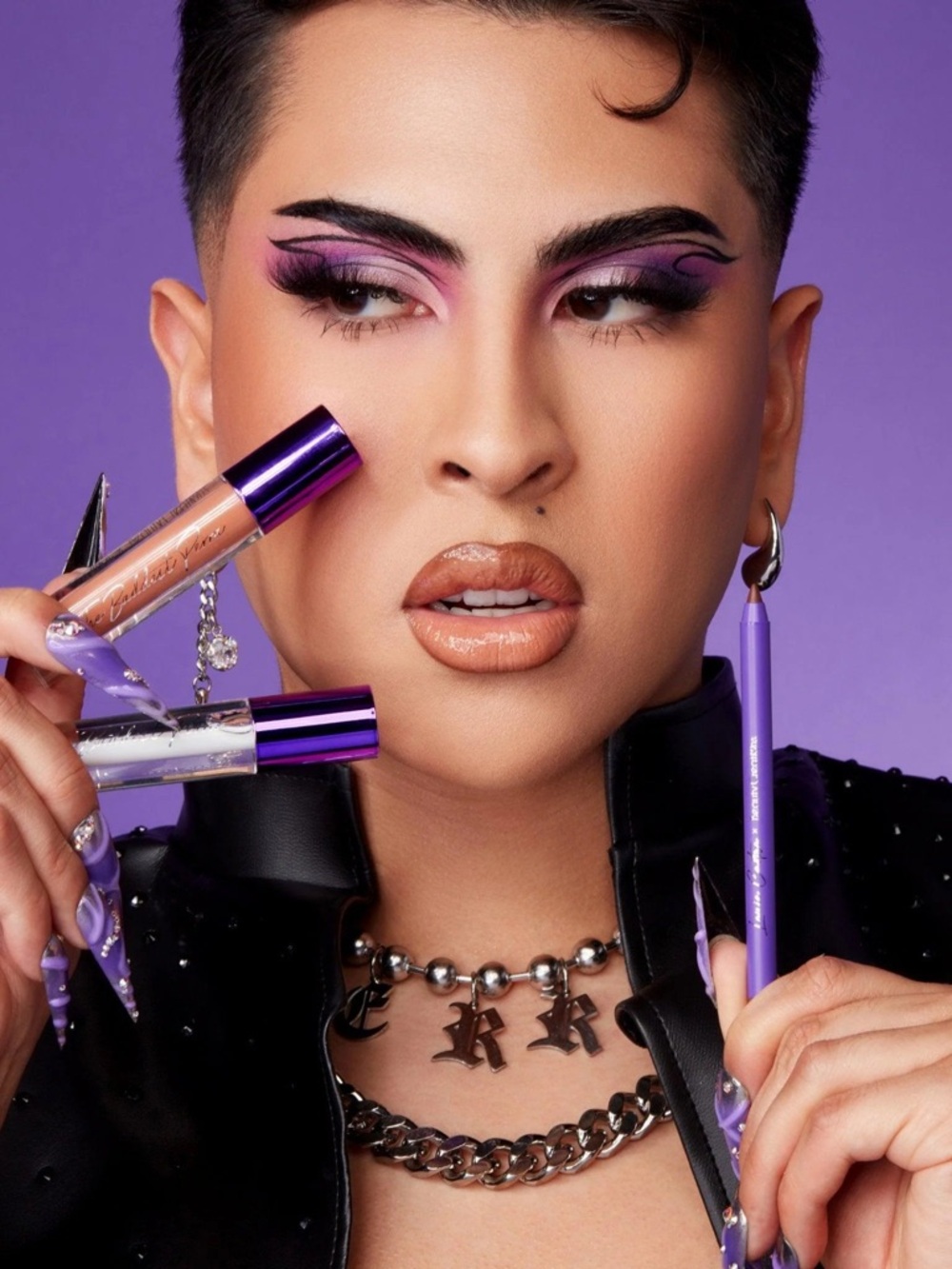 🔥 2/20: Pick 1 Louie Castro LATINA Lip Pencil or Gloss - Picture 3 of 3